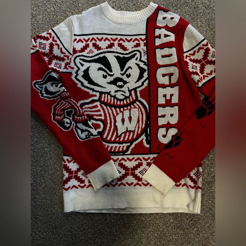 Wisconsin Badgers Sweater